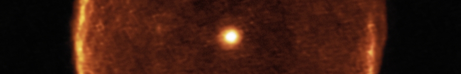 Delicate bubble of expelled material around the cool red star U Antliae
